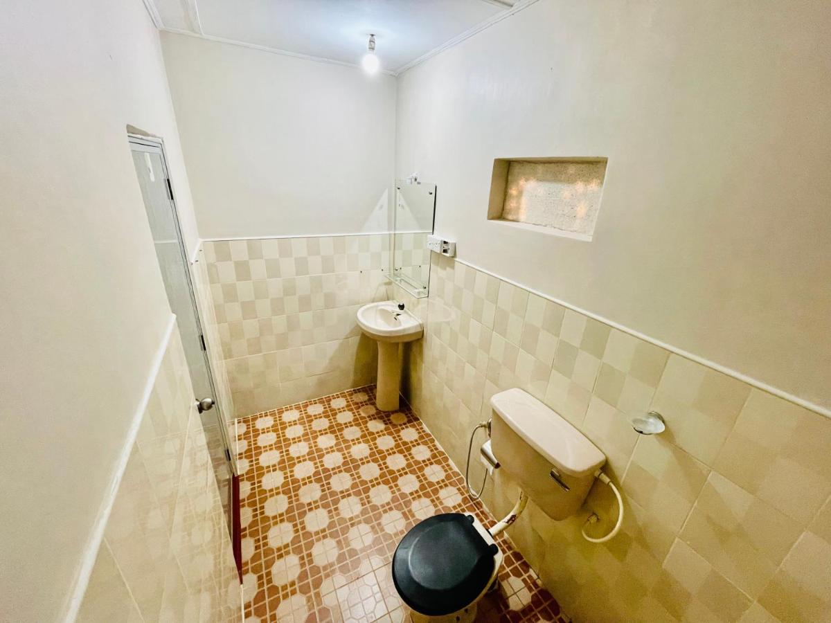 Nethusali Guest House Hikkaduwa Ngoại thất bức ảnh